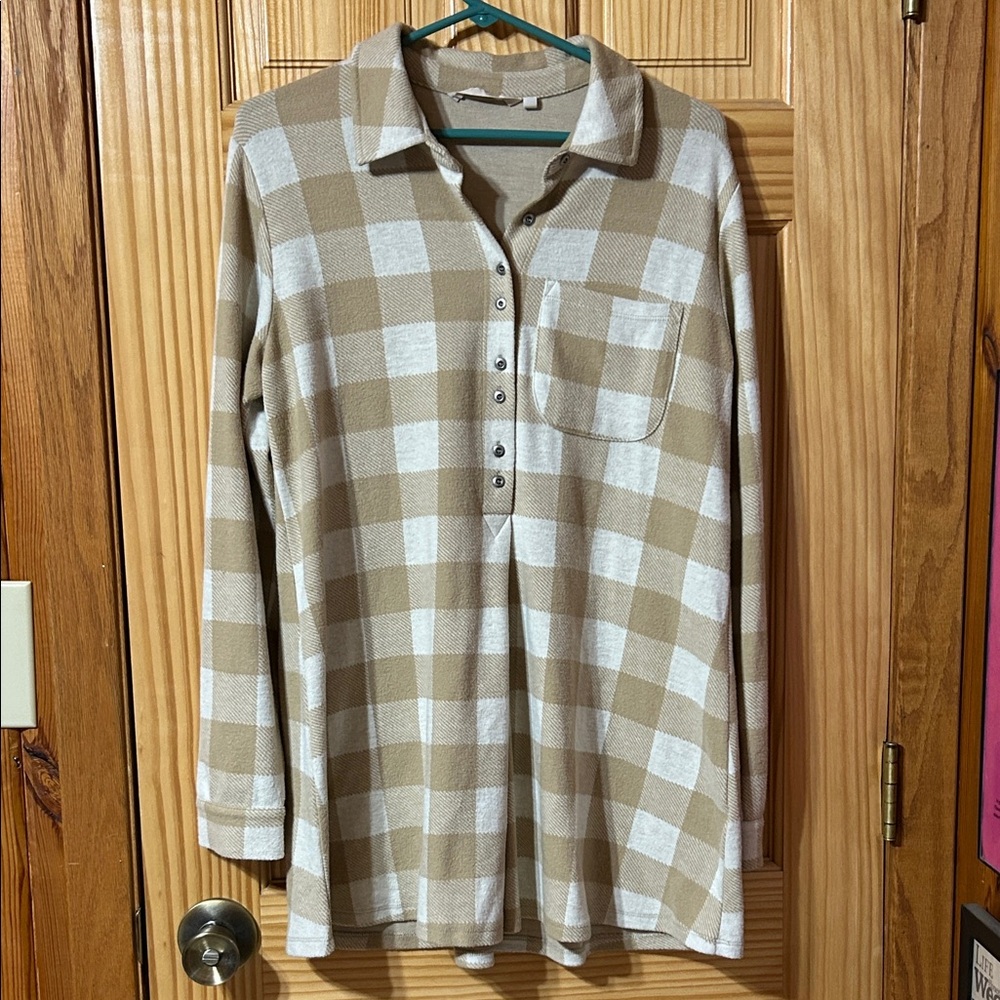 Soft Surroundings- Tan and White Plaid Long Sleeve Shirt- Size Medium